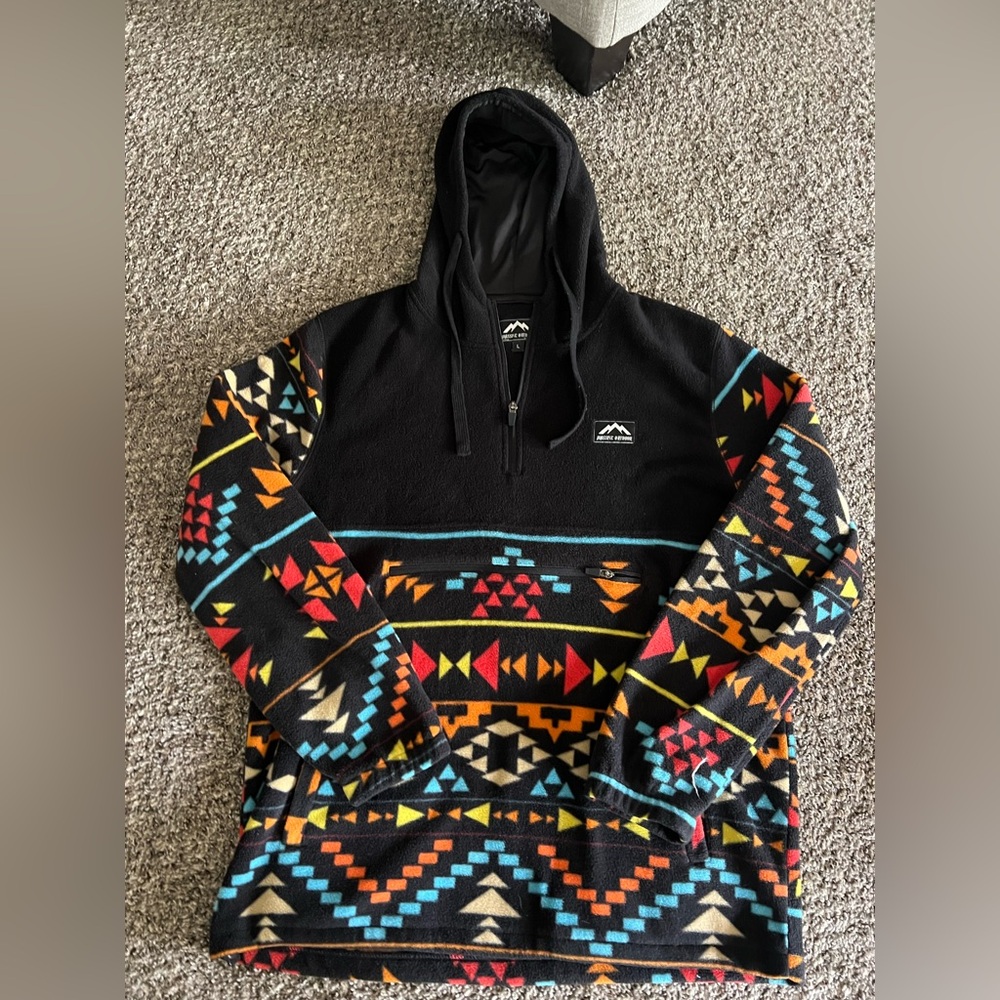 Massive Outdoor Fleece